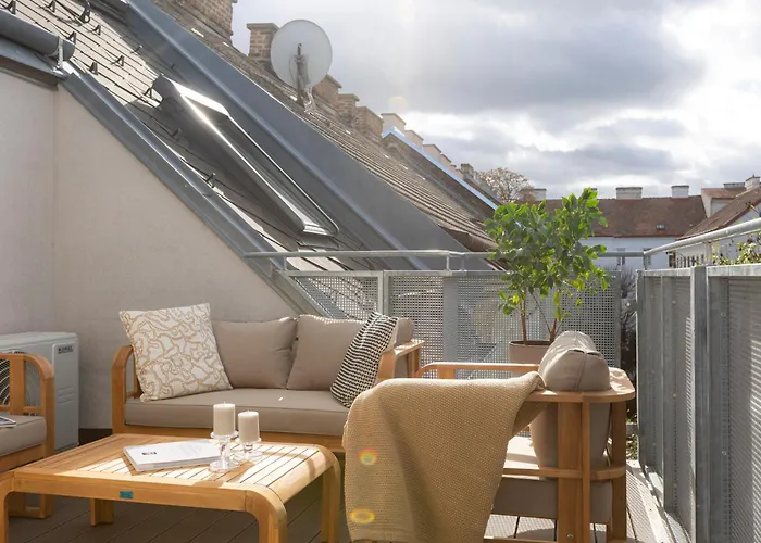 Apartment Roof No 51 *